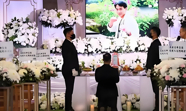 演员张振寰去世，遗体在家中放臭才被人发现，晚年凄凉被儿子抛弃