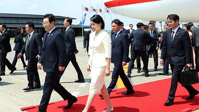 李在明回国不到24小时，中俄大使在韩联合发文，给了韩国最后机会