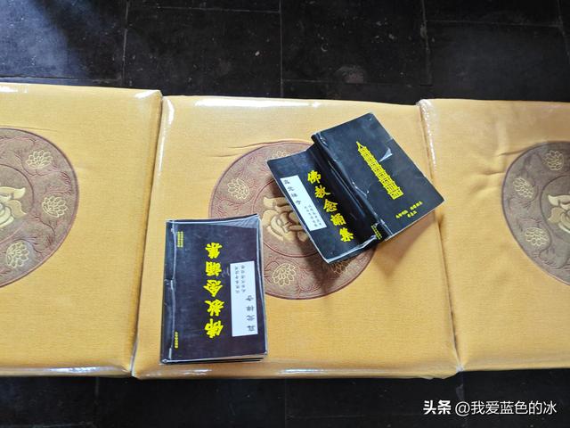 看着保定高高的大慈阁，怕爬山的我最后一咬牙也就登上来了