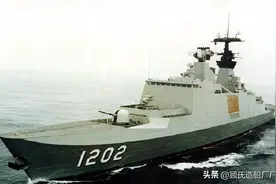 “人头马”瓶中装金门高粱酒，中国台湾地区海军康定级巡防舰小记图片