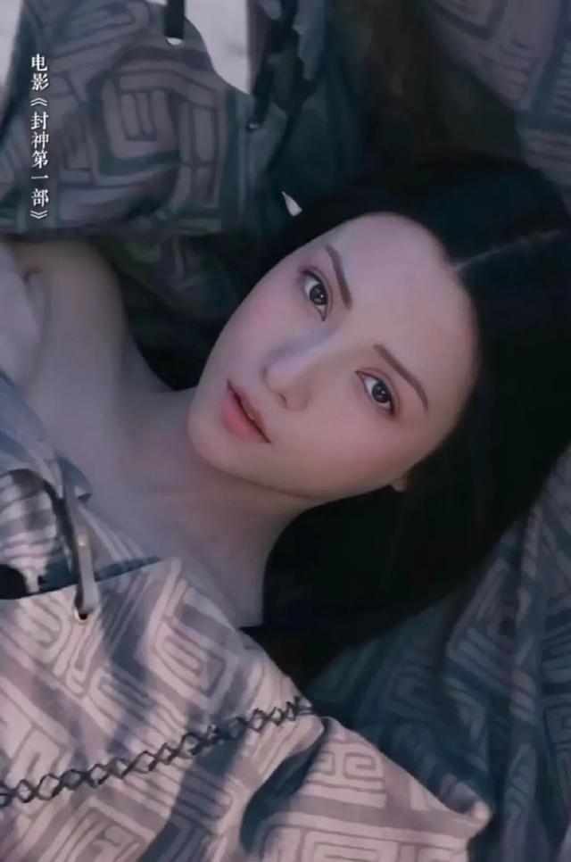 娜然：新”封神”中媚骨天成的新妲己