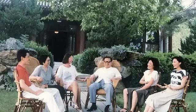 他是原中纪委书记，官至正国级，活到91岁，一子二女都是行业人才