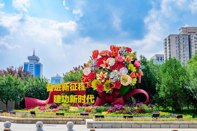 这很中国！长安街10座花坛植入80年历史变迁——