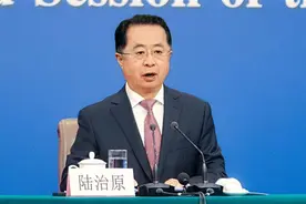 【深圳特区报】2000年以前建成的老旧小区均纳入改造范围图片