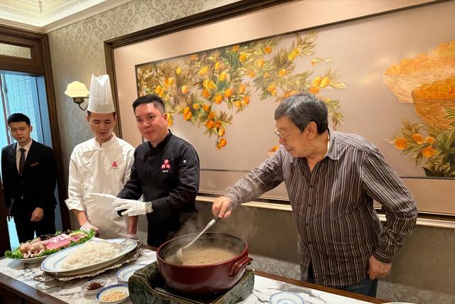 一众港星组团回内地吃陈皮宴，花费超50000元，直呼好特别好美味