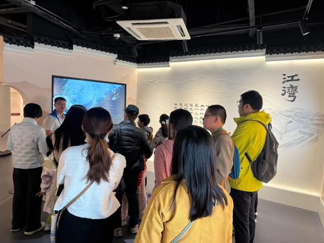 漫步江湾，溯源古镇韵味！虹口“行·文化三地”活动走进千年古镇