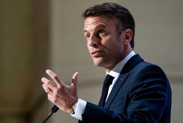 欧盟想要的稀土，中方给了，马克龙转身要求2选1，中方反将一军