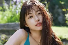 这谁顶得住呀，纯欲系女神石原里美图片
