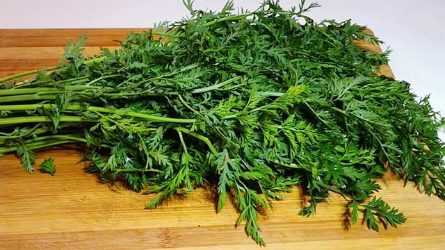 胡萝卜这个部位别再扔了，它才是“营养黄金”，却常被当垃圾丢掉