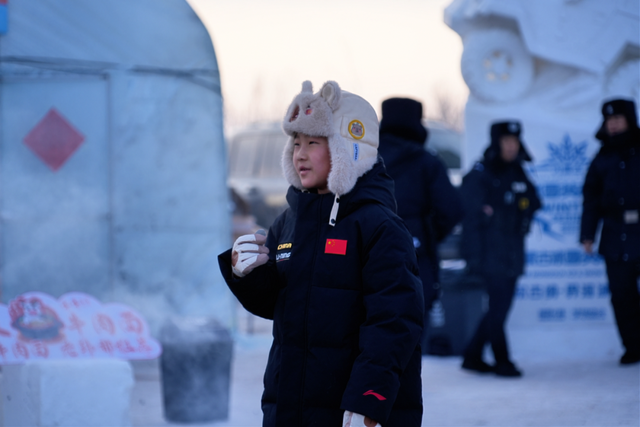 内蒙古冰雪英雄会额尔古纳冰雪欢乐季第三届中俄界河冰钓活动，冰雪盛宴启幕图集