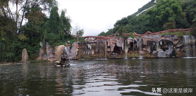 乘旅游专线游丽江的观音峡