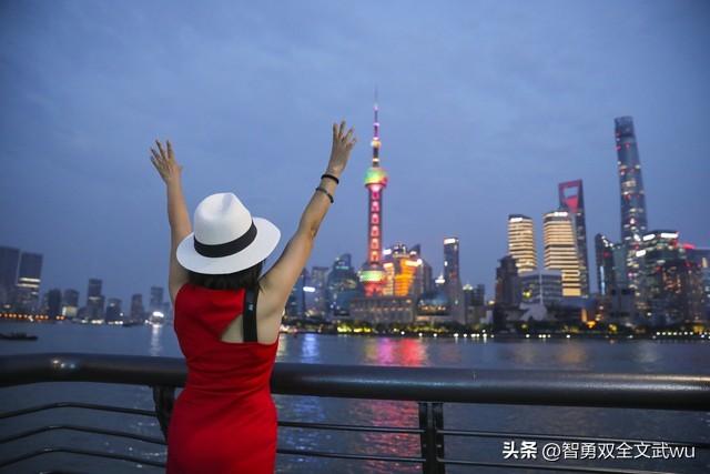 人到中年，最好的活法：沉淀过往不纠缠，向阳而行不回头