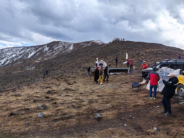 2024深秋四川行05 新都桥附近雪山观景台——提弄秘境（傍晚）