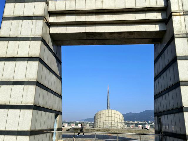 漫步泰安天平湖植物园