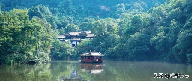还有谁！比青城山和赵雅芝还绝配