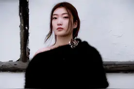 28岁中国女篮巨星！美丽动人却选择45岁男人，原因公布，很无奈 ！图片