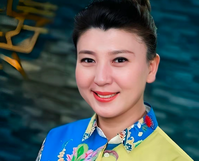 一级演员闫学晶塌房，她做错了两件事