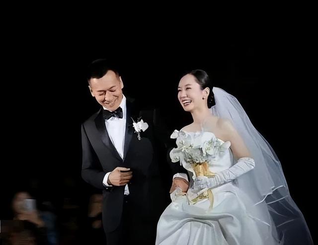 37岁的她突然爆火！18年配角无人问，早已低调嫁人，老公是我们熟悉的他