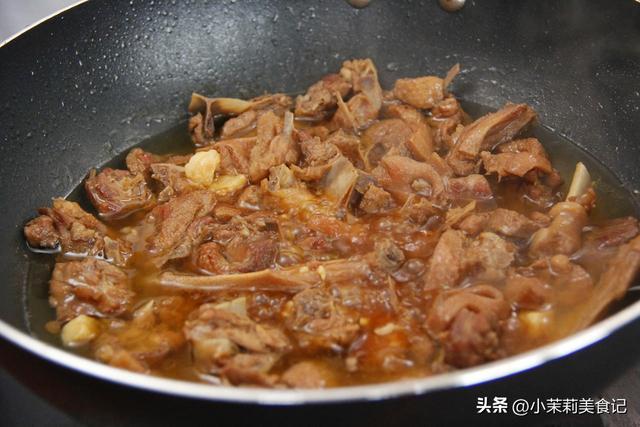 头伏吃饺子，明日中伏吃啥更讲究，提醒：4样不上桌，福气不进门