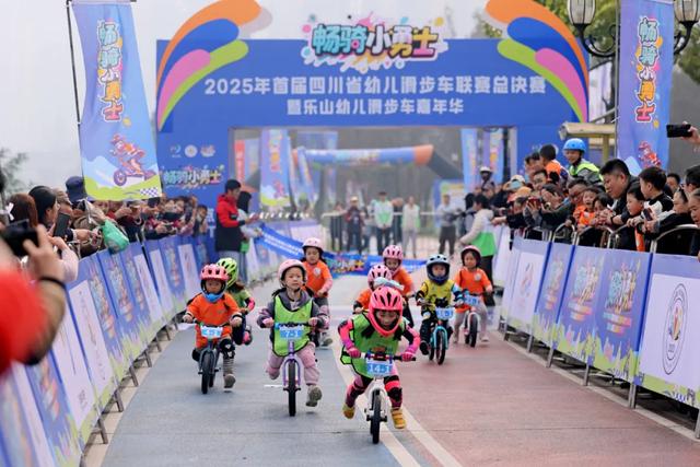 当千年古嘉州遇上“Z世代”：这才是乐山文旅该有的年轻化攻略