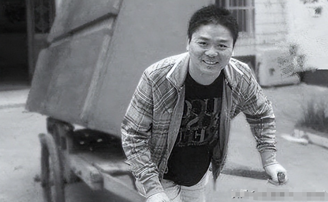 刘强东千亿身家，儿子却是他一生的痛，感谢章泽天视如己出