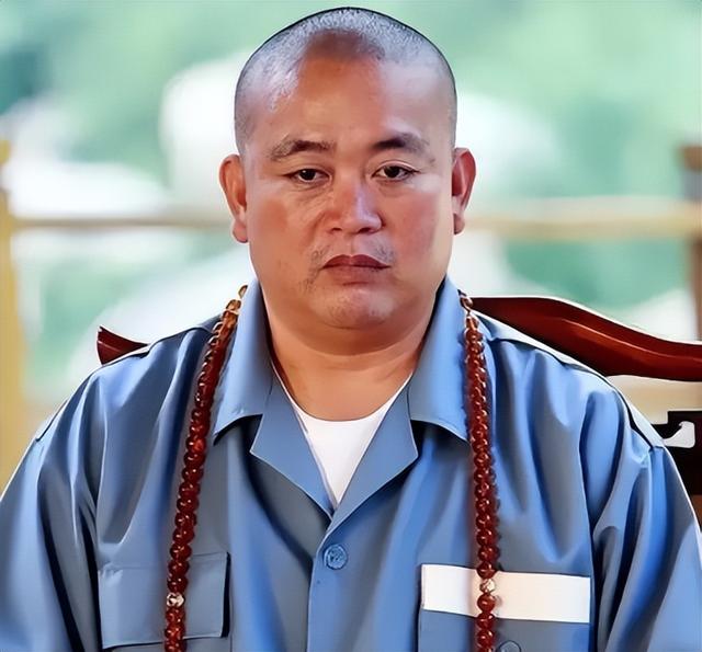 越扒越有！释永信在寺中有多爽，知情人爆料，私生活糜乱只是前菜