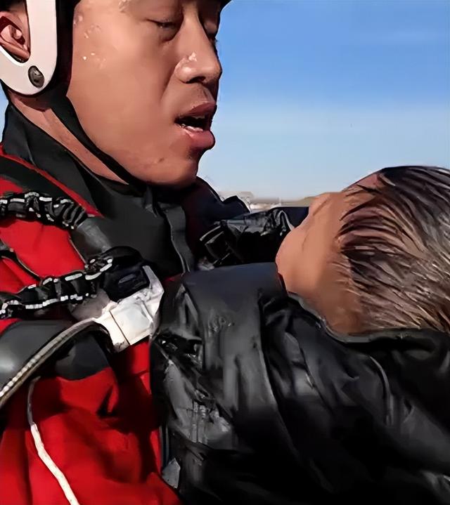 远离造神陷阱，官媒揭开冰窟救人后李佳婷现状	，令人担心的事发生