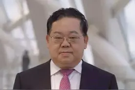 11月17日，中国医学科学院肿瘤医院（国家癌症中心）乳腺外科主任王翔坐诊长治二院“王翔教授名医工作室”图片