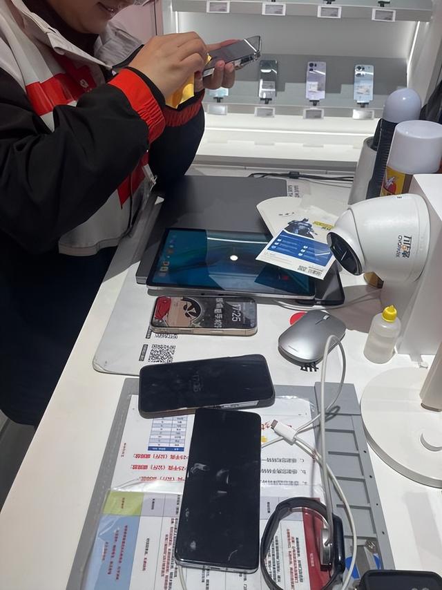 一部手机多花三千！转转的租机新玩法，为何比直接买还贵得多？