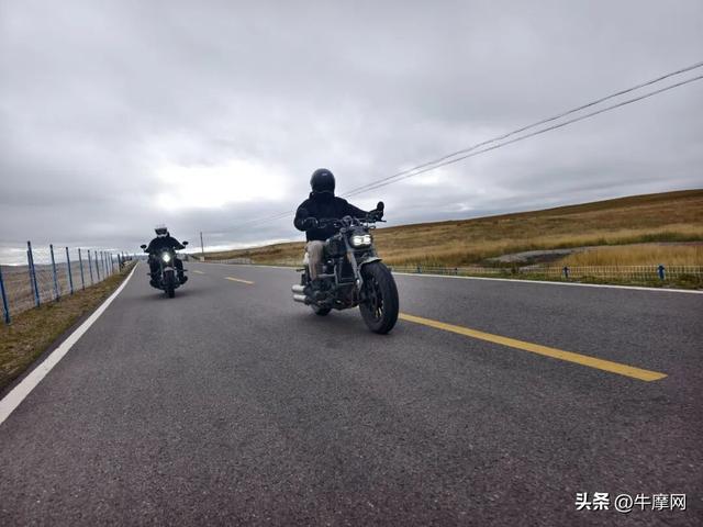 6天骑行1600公里 三个人三台无极CU巡航，摩旅体验阿坝的绝美秋季