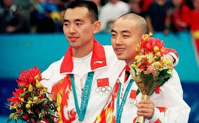 央媒对刘国梁的称呼变了，9字之差释放强烈信号，原来马龙没说谎