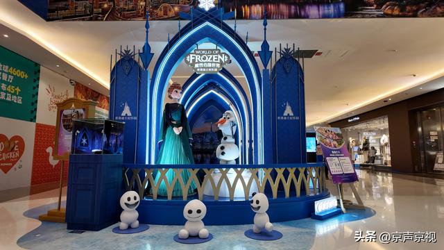 迪士尼朋友亮相东方新天地 联动香港迪士尼迎20周年庆典