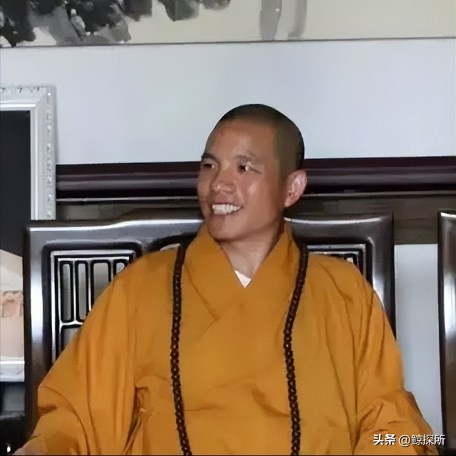 不到24小时，少林寺新住持就被各大网友质疑，连理由都出奇一致
