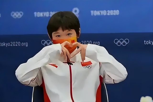 官宣退役不到1月，张家齐接受采访，语气平淡，却让人心疼