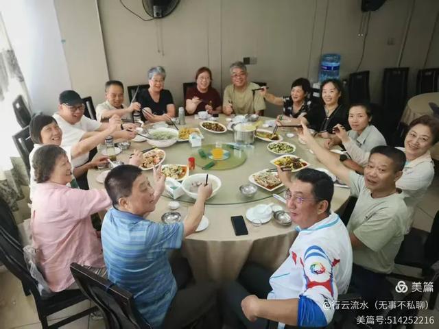 彩色旅图|光影里的霞浦:馒头山、下尾岛,半月里的畲族小姑娘