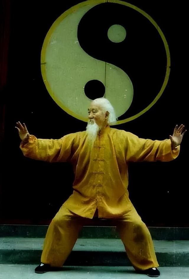 此人是蒋介石的贴身保镖，活到了118岁，曾和霍元甲踢过武馆