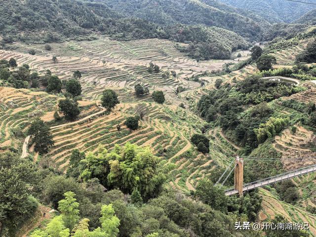 2025年秋老姐俩江西行，去篁岭看晒秋