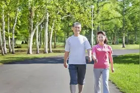研究发现，每天晚饭后要散步的人，不出6个月，身体或有8种改变！图片