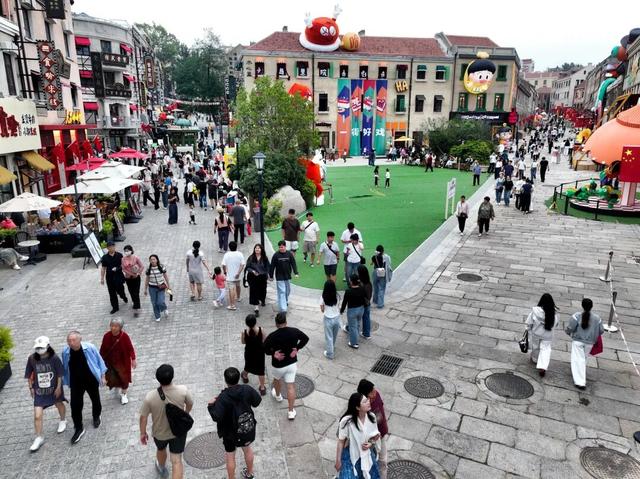 国庆中秋假期300多万人次打卡青岛“老城”
