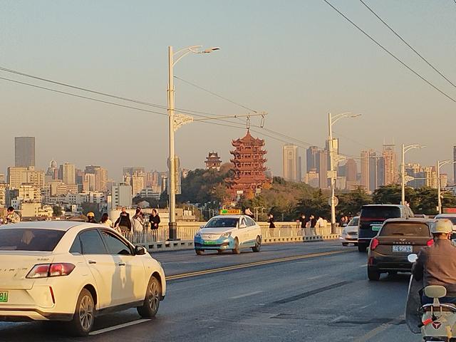 鄂渝行第八天：漫游大武汉