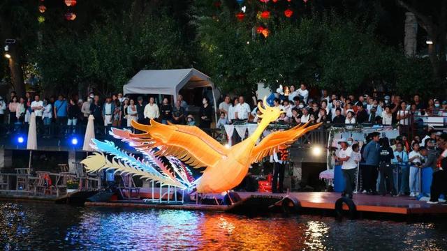 冲啊！水岸市集、水上飞龙、黄油小熊巡游……长春这里太好逛