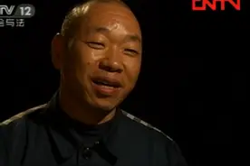 河南男子躲在纸箱三天三夜，只为抓奸在床，没想到情夫竟是身边人图片