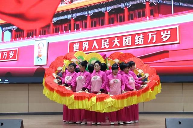 文化服务在您身边 | 阳信县信城街道：“魅力梨乡舞起来”——百姓村晚重阳节专场圆满举办