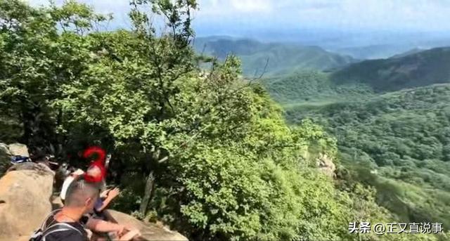 男子凤凰山坠崖续：实拍老牛背，山高路险落差700m，最窄只能独行