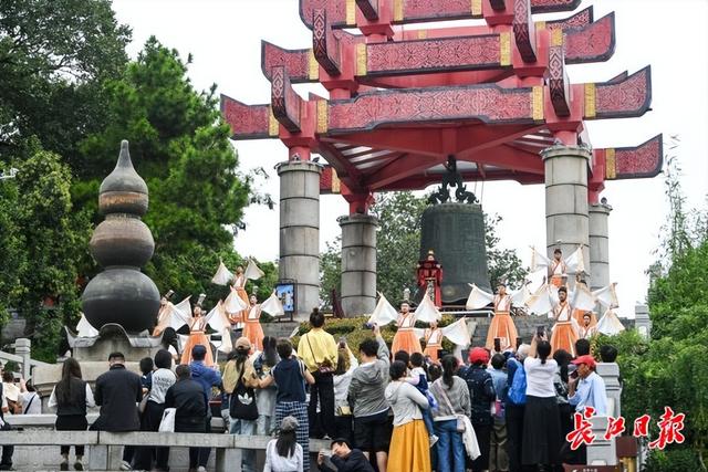 “知音湖北”解锁更多沉浸式体验——从登楼到“入戏”，千古名楼玩出新花样
