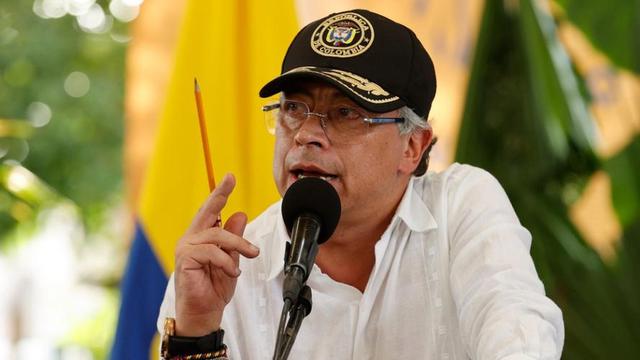 美军急袭波多黎各，永不沉没的航母复活！特朗普南美野心彻底曝光