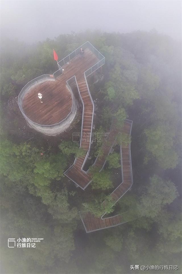 陕西挂在云端的高山村落，汉江、云海、玻璃栈道，美得仙气飘飘