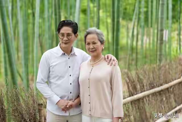 晚年两性关系真相！80岁奶奶直言：男人过70	，只剩这两个靠谱用处