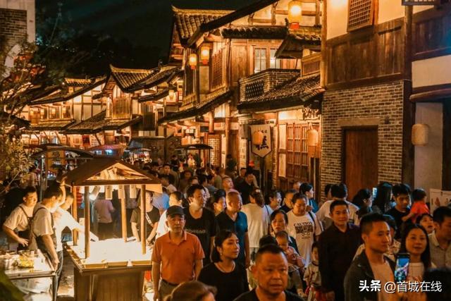 5天吸引74万游客！宜宾开启“火爆”模式