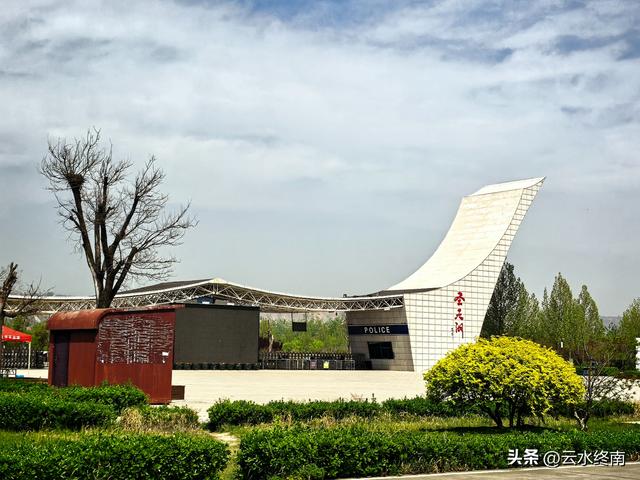 这个清明，我到山西，给这些陕西楞娃上了三炷香